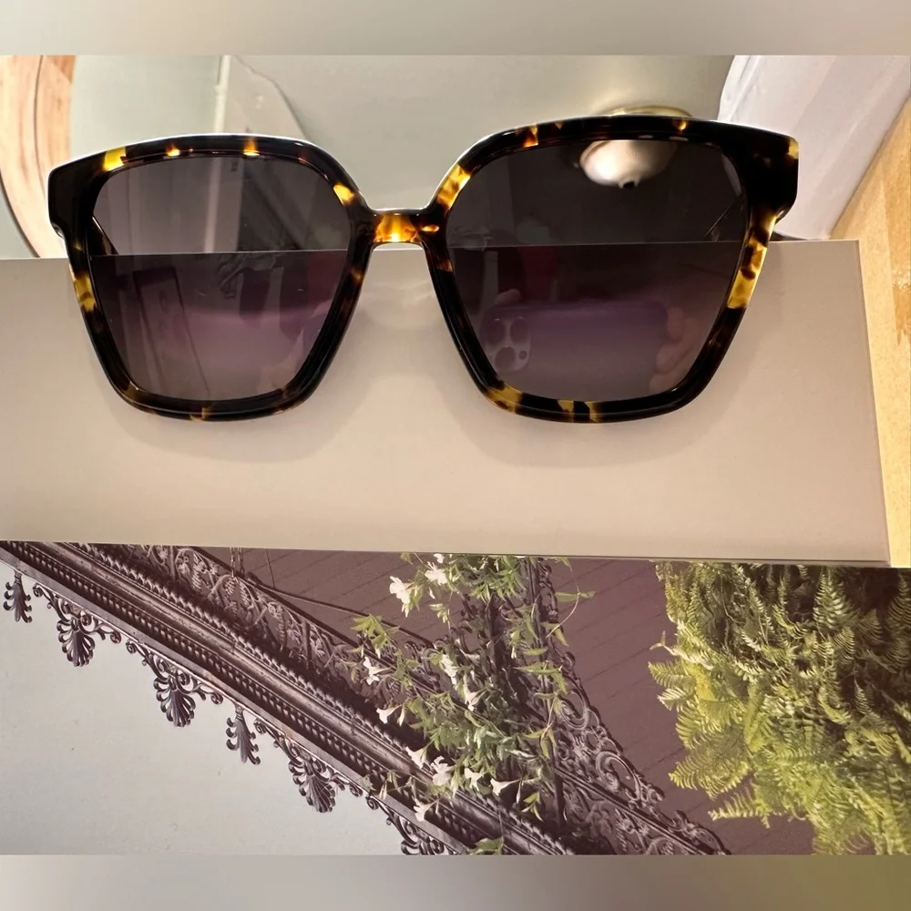 NEW IN BOX - KREWE SONIAT BENGAL - Picture 6 of 12